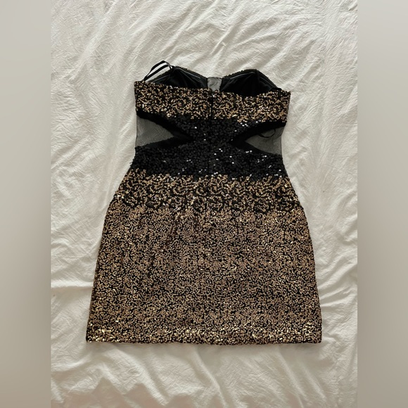 Steppin Out | Strapless Black & Gold Sequin Cocktail Dress - Picture 5 of 5